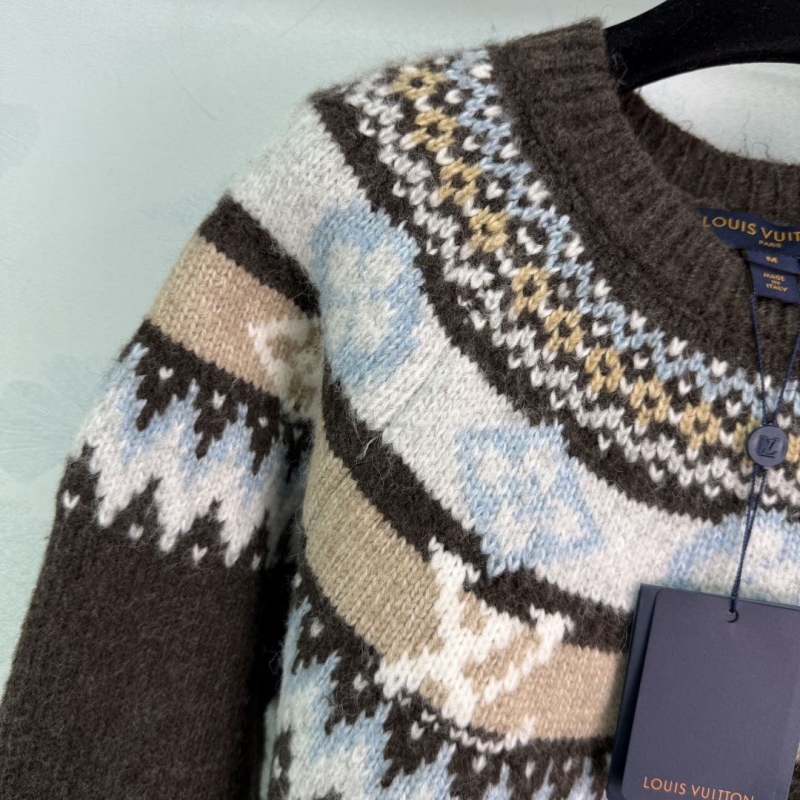 l0vis Vvtt0n sweaters